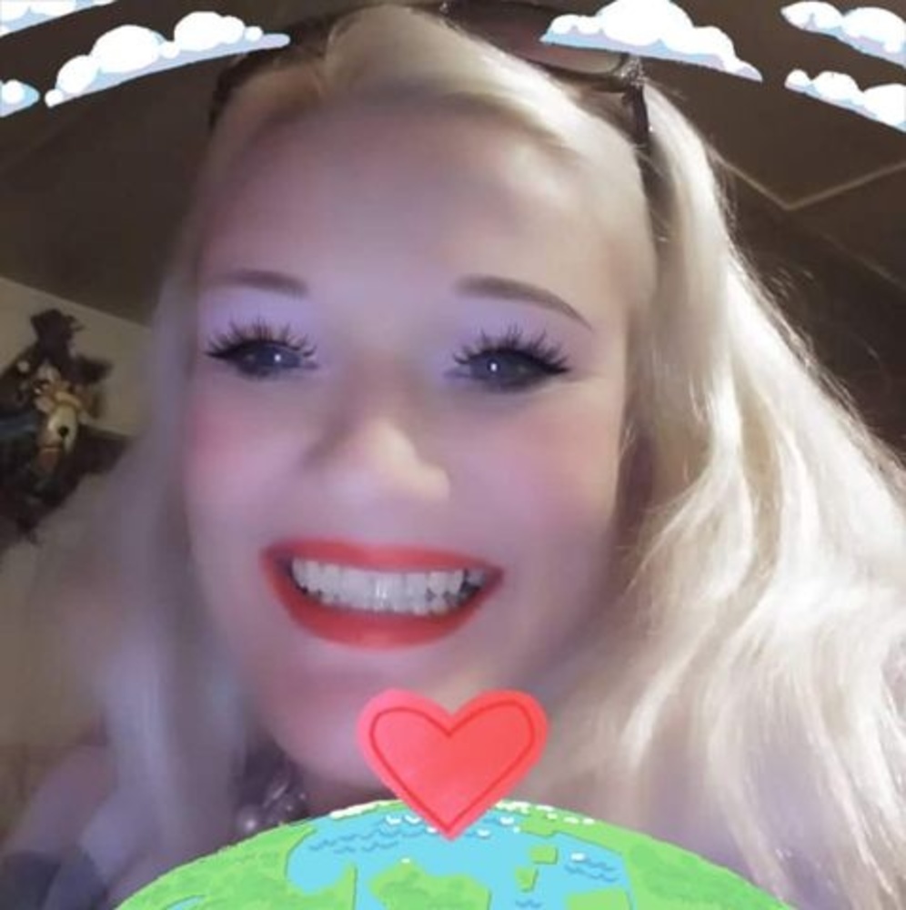 Meet your Posher, Nikki hays